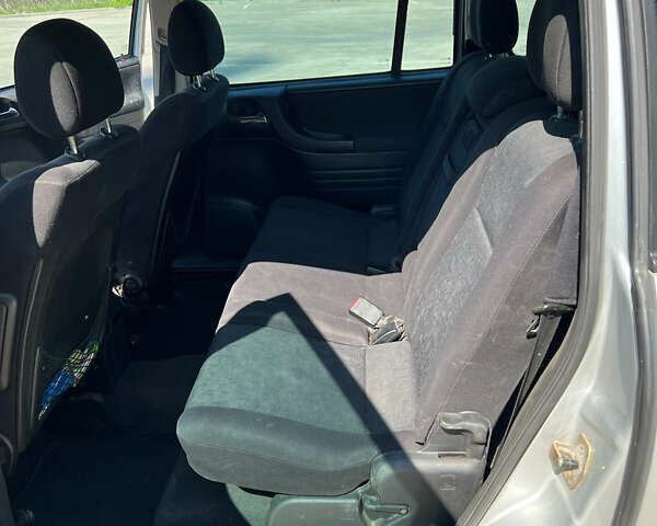 Серый Опель Зафира, объемом двигателя 2 л и пробегом 339 тыс. км за 3900 $, фото 23 на Automoto.ua