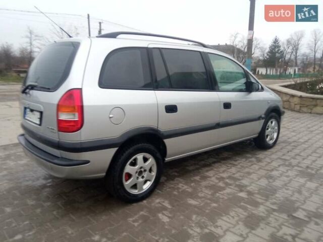 Серый Опель Зафира, объемом двигателя 1.8 л и пробегом 310 тыс. км за 3999 $, фото 5 на Automoto.ua