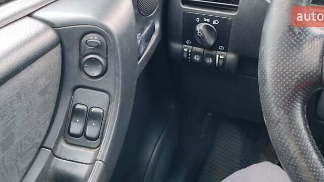 Сірий Опель Зафіра, об'ємом двигуна 1.8 л та пробігом 360 тис. км за 4300 $, фото 26 на Automoto.ua