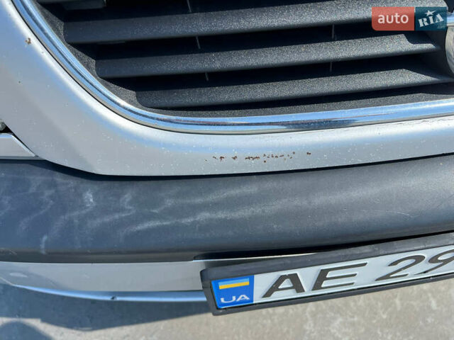 Серый Опель Зафира, объемом двигателя 2 л и пробегом 339 тыс. км за 3900 $, фото 51 на Automoto.ua