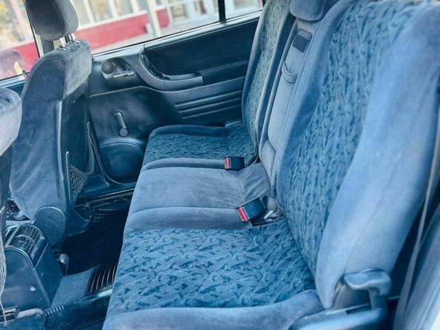 Серый Опель Зафира, объемом двигателя 1.9 л и пробегом 250 тыс. км за 2150 $, фото 13 на Automoto.ua