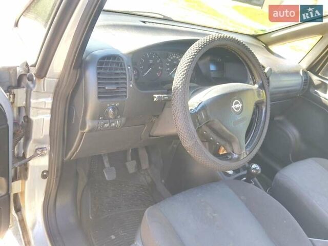 Сірий Опель Зафіра, об'ємом двигуна 1.8 л та пробігом 250 тис. км за 2450 $, фото 17 на Automoto.ua