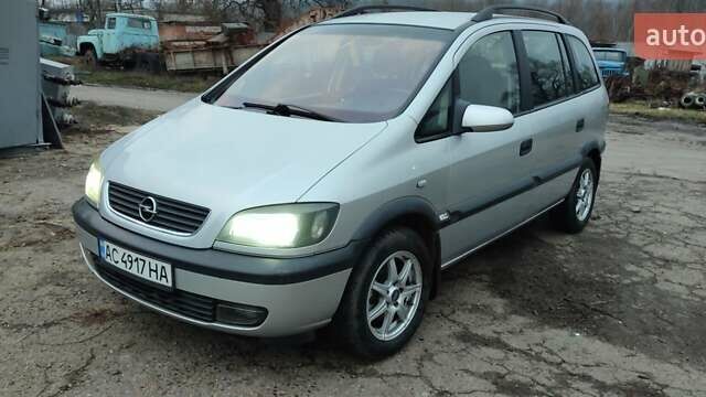 Сірий Опель Зафіра, об'ємом двигуна 1.8 л та пробігом 360 тис. км за 4300 $, фото 1 на Automoto.ua