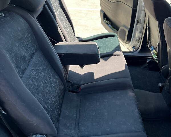 Серый Опель Зафира, объемом двигателя 2 л и пробегом 339 тыс. км за 3900 $, фото 22 на Automoto.ua