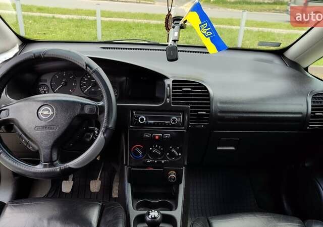 Сірий Опель Зафіра, об'ємом двигуна 2 л та пробігом 297 тис. км за 3800 $, фото 6 на Automoto.ua