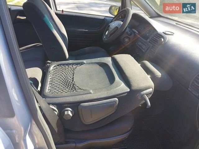 Сірий Опель Зафіра, об'ємом двигуна 1.8 л та пробігом 250 тис. км за 2450 $, фото 29 на Automoto.ua
