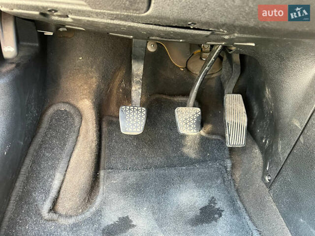 Серый Опель Зафира, объемом двигателя 2 л и пробегом 339 тыс. км за 3900 $, фото 55 на Automoto.ua