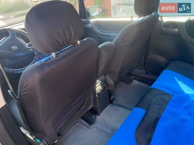 Серый Опель Зафира, объемом двигателя 2 л и пробегом 230 тыс. км за 4200 $, фото 2 на Automoto.ua