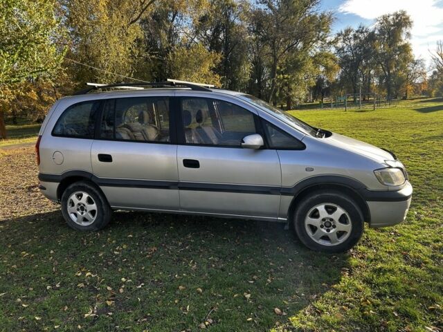 Опель Зафира 2002 в Широком на Automoto.ua Серый Опель Зафира, объемом двигателя 1.8 л и пробегом 450 тыс. км за 3800 $, фото 1 на Automoto.ua