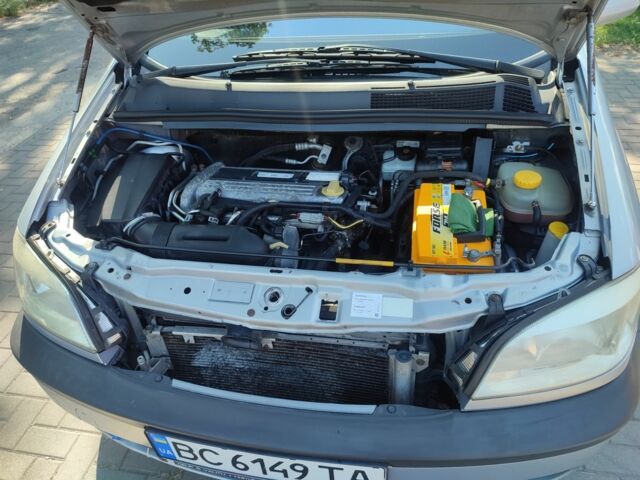 Сірий Опель Зафіра, об'ємом двигуна 2.2 л та пробігом 318 тис. км за 1800 $, фото 14 на Automoto.ua