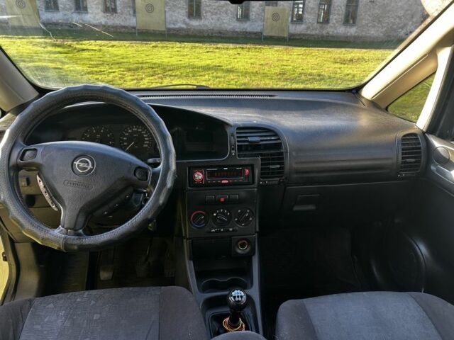 Опель Зафира 2002 в Широком на Automoto.ua Серый Опель Зафира, объемом двигателя 1.8 л и пробегом 450 тыс. км за 3800 $, фото 7 на Automoto.ua