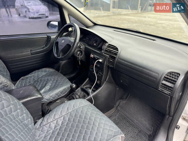 Серый Опель Зафира, объемом двигателя 2 л и пробегом 340 тыс. км за 3900 $, фото 14 на Automoto.ua