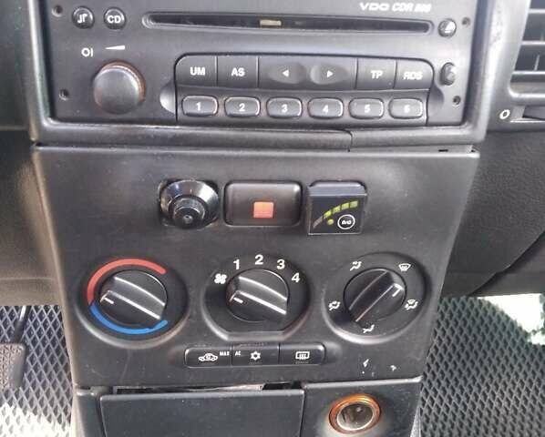 Опель Зафира 2002 в Чернигове на Automoto.ua Серый Опель Зафира, объемом двигателя 1.8 л и пробегом 425 тыс. км за 4100 $, фото 12 на Automoto.ua