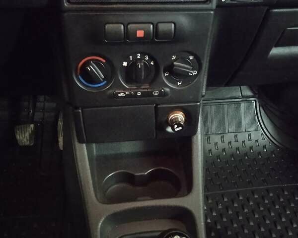 Серый Опель Зафира, объемом двигателя 2 л и пробегом 337 тыс. км за 3799 $, фото 3 на Automoto.ua