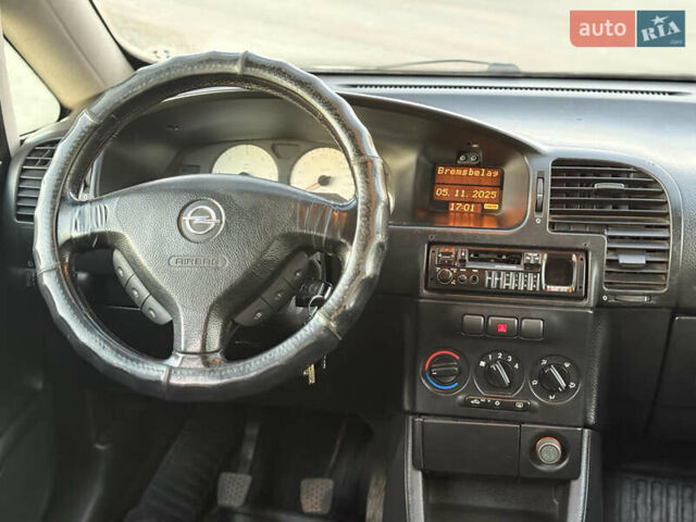 Сірий Опель Зафіра, об'ємом двигуна 2 л та пробігом 330 тис. км за 2950 $, фото 6 на Automoto.ua