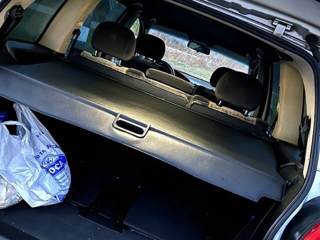 Серый Опель Зафира, объемом двигателя 2.2 л и пробегом 370 тыс. км за 2950 $, фото 3 на Automoto.ua