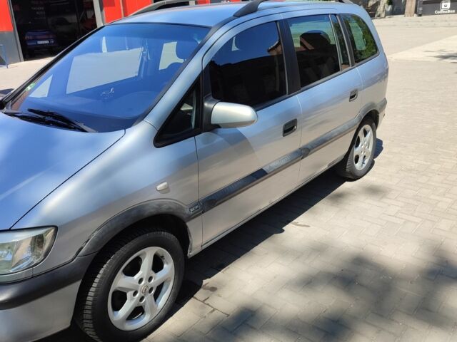 Сірий Опель Зафіра, об'ємом двигуна 2.2 л та пробігом 318 тис. км за 1800 $, фото 7 на Automoto.ua