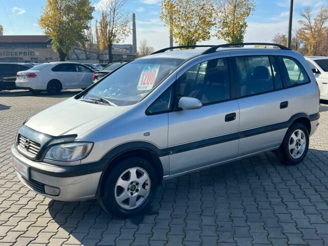 Серый Опель Зафира, объемом двигателя 1.8 л и пробегом 425 тыс. км за 3500 $, фото 2 на Automoto.ua