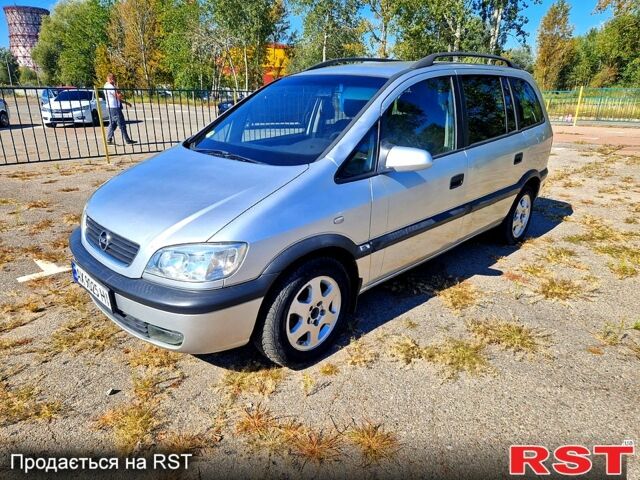 Серый Опель Зафира, объемом двигателя 2.2 л и пробегом 354 тыс. км за 2950 $, фото 1 на Automoto.ua