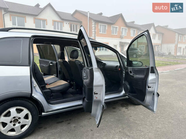 Серый Опель Зафира, объемом двигателя 2 л и пробегом 373 тыс. км за 3799 $, фото 28 на Automoto.ua