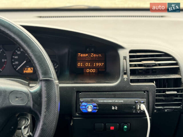 Серый Опель Зафира, объемом двигателя 2 л и пробегом 340 тыс. км за 3900 $, фото 17 на Automoto.ua