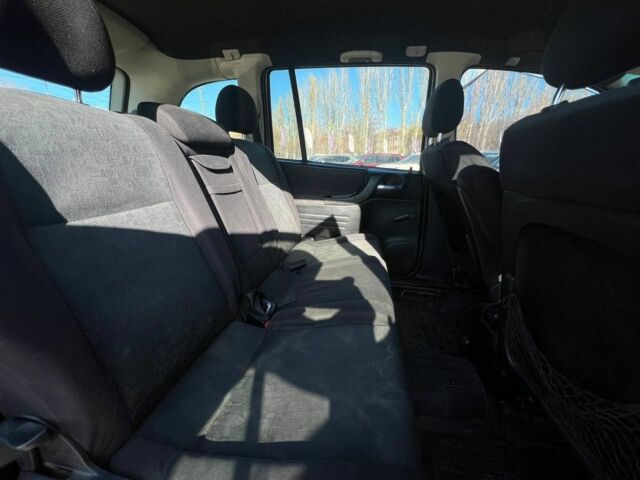 Серый Опель Зафира, объемом двигателя 1.8 л и пробегом 425 тыс. км за 3500 $, фото 19 на Automoto.ua