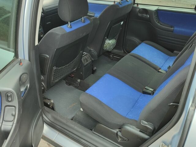 Сірий Опель Зафіра, об'ємом двигуна 2.2 л та пробігом 318 тис. км за 1800 $, фото 6 на Automoto.ua