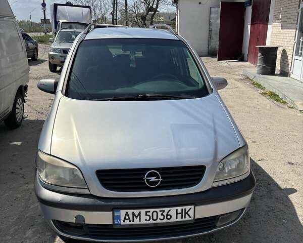 Опель Зафира 2002 в Житомире на Automoto.ua Серый Опель Зафира, объемом двигателя 1.6 л и пробегом 300 тыс. км за 3300 $, фото 1 на Automoto.ua