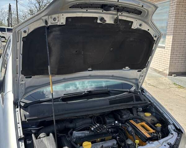 Опель Зафира 2002 в Житомире на Automoto.ua Серый Опель Зафира, объемом двигателя 1.6 л и пробегом 300 тыс. км за 3300 $, фото 7 на Automoto.ua