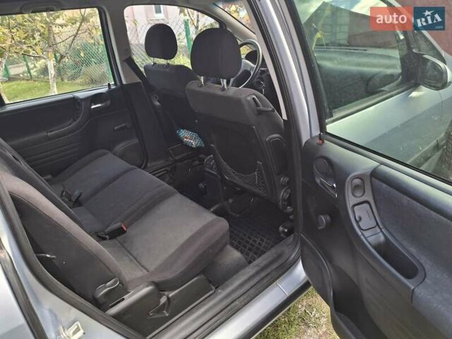 Серый Опель Зафира, объемом двигателя 2 л и пробегом 317 тыс. км за 4000 $, фото 7 на Automoto.ua