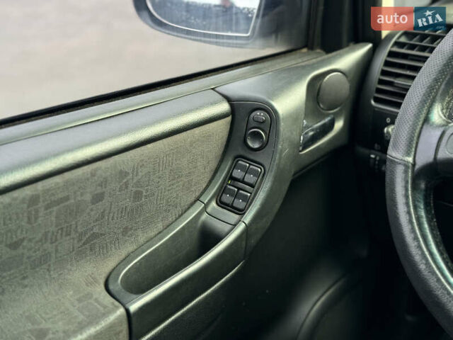 Серый Опель Зафира, объемом двигателя 2 л и пробегом 340 тыс. км за 3900 $, фото 16 на Automoto.ua