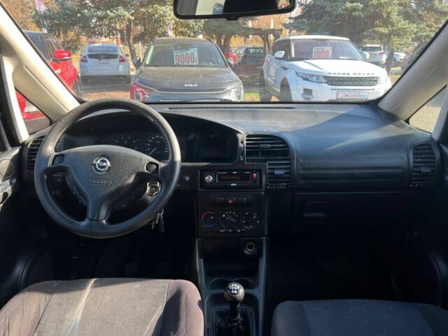 Серый Опель Зафира, объемом двигателя 1.8 л и пробегом 425 тыс. км за 3500 $, фото 9 на Automoto.ua