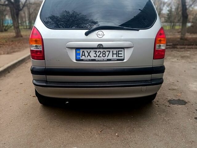 Сірий Опель Зафіра, об'ємом двигуна 1.8 л та пробігом 0 тис. км за 4000 $, фото 2 на Automoto.ua