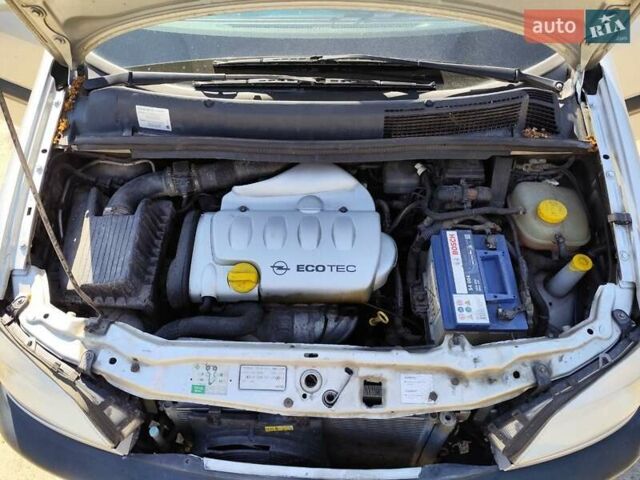 Серый Опель Зафира, объемом двигателя 1.8 л и пробегом 228 тыс. км за 4500 $, фото 4 на Automoto.ua