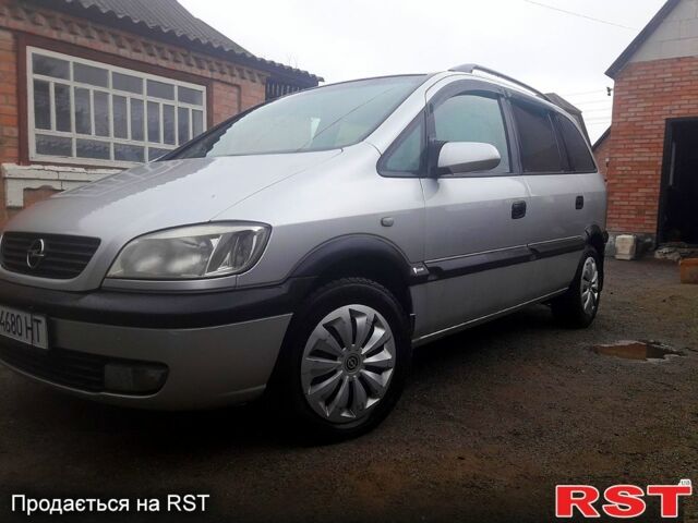 Серый Опель Зафира, объемом двигателя 2 л и пробегом 300 тыс. км за 3500 $, фото 2 на Automoto.ua
