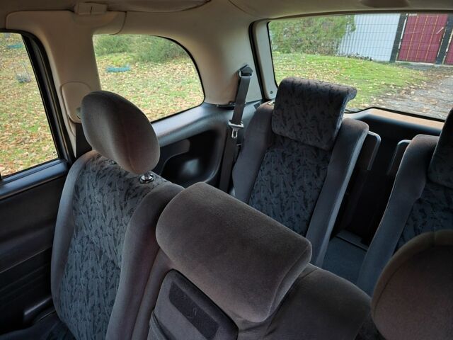 Серый Опель Зафира, объемом двигателя 1.8 л и пробегом 468 тыс. км за 3899 $, фото 15 на Automoto.ua