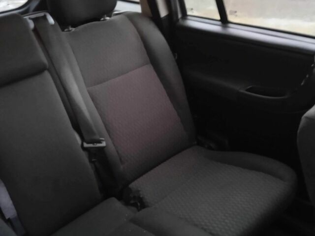 Серый Опель Зафира, объемом двигателя 2.2 л и пробегом 312 тыс. км за 3300 $, фото 3 на Automoto.ua