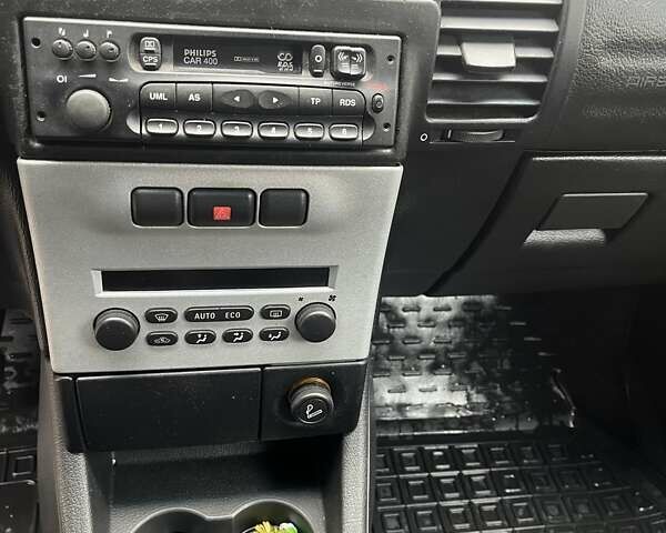 Сірий Опель Зафіра, об'ємом двигуна 2 л та пробігом 449 тис. км за 4300 $, фото 18 на Automoto.ua