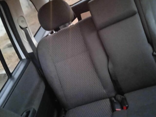 Серый Опель Зафира, объемом двигателя 2.2 л и пробегом 312 тыс. км за 3300 $, фото 5 на Automoto.ua