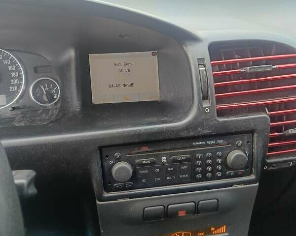 Серый Опель Зафира, объемом двигателя 2 л и пробегом 308 тыс. км за 3900 $, фото 13 на Automoto.ua