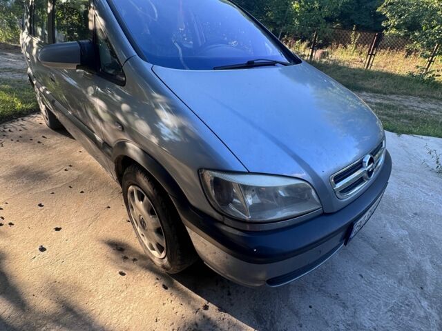 Серый Опель Зафира, объемом двигателя 2.2 л и пробегом 300 тыс. км за 2650 $, фото 2 на Automoto.ua