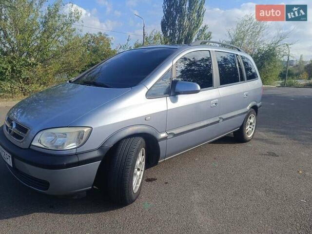 Сірий Опель Зафіра, об'ємом двигуна 1.6 л та пробігом 173 тис. км за 4100 $, фото 7 на Automoto.ua