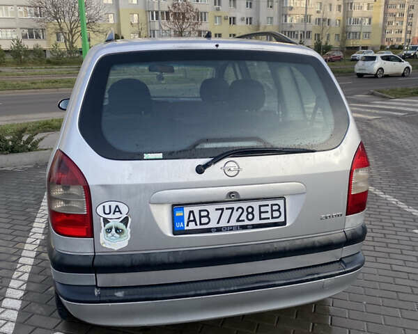 Серый Опель Зафира, объемом двигателя 2 л и пробегом 280 тыс. км за 3600 $, фото 4 на Automoto.ua