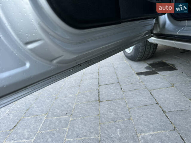 Серый Опель Зафира, объемом двигателя 1.8 л и пробегом 198 тыс. км за 4499 $, фото 42 на Automoto.ua