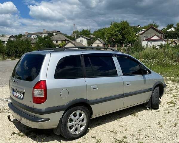 Серый Опель Зафира, объемом двигателя 1.8 л и пробегом 255 тыс. км за 4500 $, фото 1 на Automoto.ua