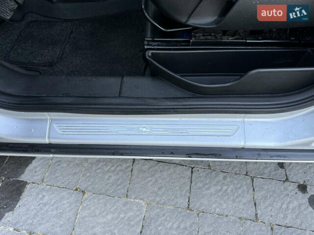 Серый Опель Зафира, объемом двигателя 1.8 л и пробегом 198 тыс. км за 4499 $, фото 40 на Automoto.ua