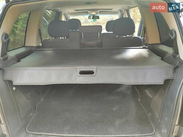 Сірий Опель Зафіра, об'ємом двигуна 1.8 л та пробігом 239 тис. км за 4200 $, фото 19 на Automoto.ua