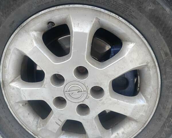 Серый Опель Зафира, объемом двигателя 2 л и пробегом 308 тыс. км за 3900 $, фото 21 на Automoto.ua