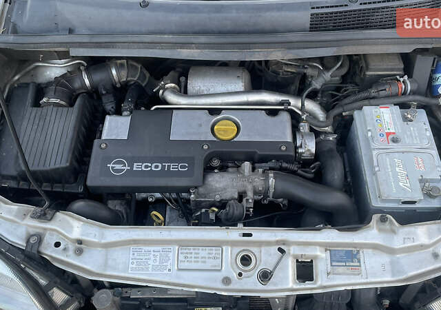 Сірий Опель Зафіра, об'ємом двигуна 2 л та пробігом 211 тис. км за 4300 $, фото 16 на Automoto.ua