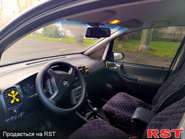 Серый Опель Зафира, объемом двигателя 2.2 л и пробегом 300 тыс. км за 4500 $, фото 7 на Automoto.ua